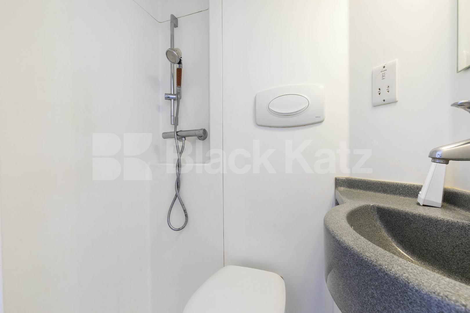 5 bedroom 5 ensuite HMO house located close to Holloway Station  Hornsey Road, Holloway